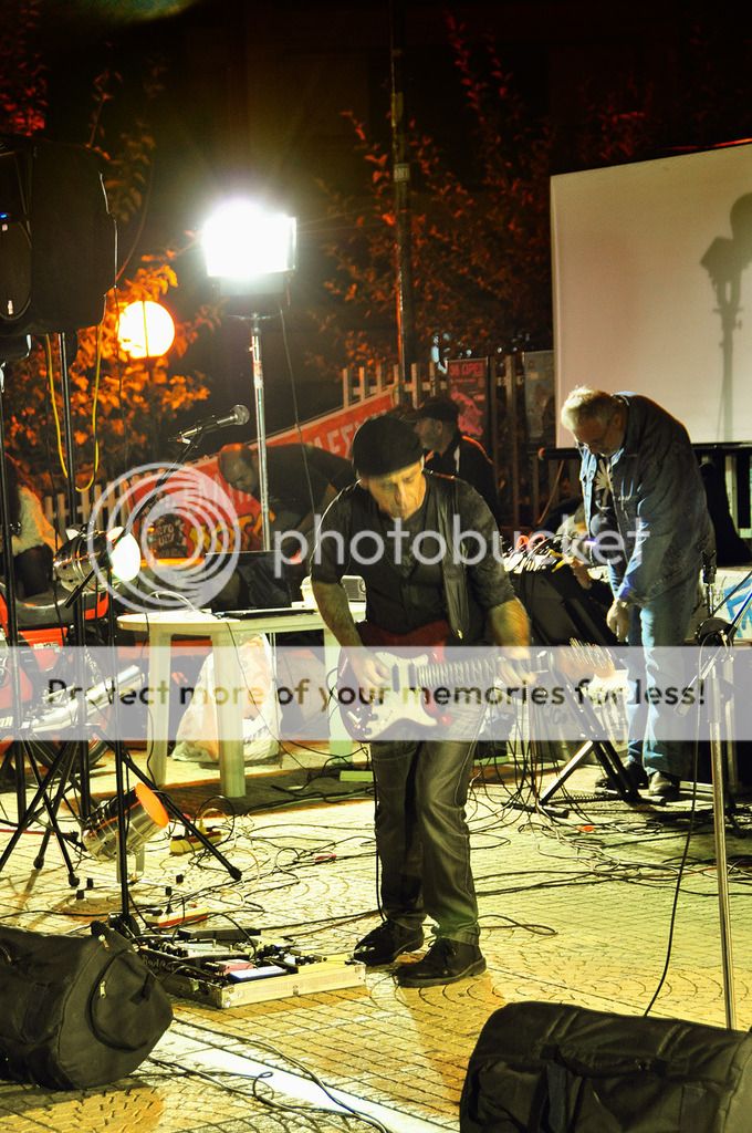 http://i623.photobucket.com/albums/tt313/ZordanAlbum/20%20XPONIA%20ELMG/DSC_2418.jpg