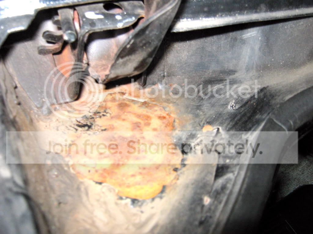 Left inside trunk photo IMG_0077.jpg