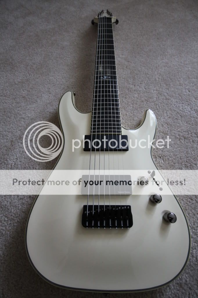 IMAGE: http://i623.photobucket.com/albums/tt320/DANiMALxMD/IMG_6106.jpg